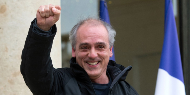 Poutou : "la population corse subit le triste héritage de la colonisation"