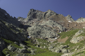 Da induve vene u nome di u "Cirque de la Solitude" ?