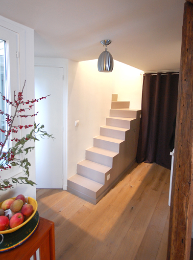 Escalier MDF dans l'entrée