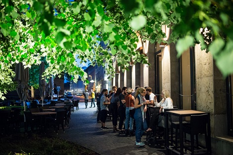 A Paris, c'est la guerre entre propriétaires de biens et patrons de bar