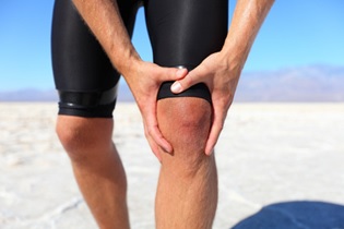 Association des facteurs de la hanche et du pied avec la tendinopathie patellaire chez les sportifs (Jumper’s Knee)