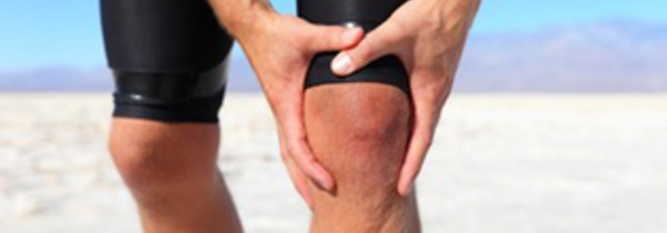Association des facteurs de la hanche et du pied avec la tendinopathie patellaire chez les sportifs (Jumper’s Knee)