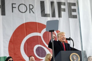 Donald Trump, premier président américain à participer à la marche anti-avortement de Washington