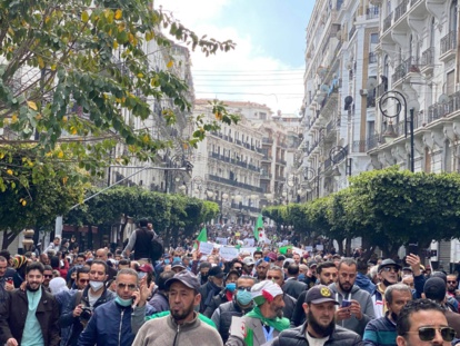 Le mouvement du Hirak hausse le ton face aux responsables algériens