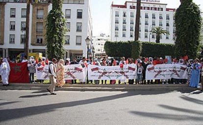 Manifestation devant le siège du Parlement en soutien au projet d'autonomie au Sahara et à la réforme constitutionnelle