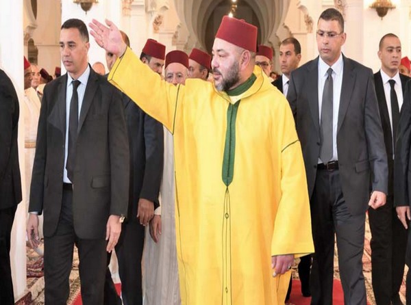 Le Roi, Amir Al Mouminine, accomplit la prière du vendredi à la mosquée Koutoubia à Marrakech