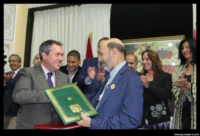 Signature d’un mémorandum d’entente entre les villes de Marrakech et Séville pour le renforcement de la coopération décentralisée