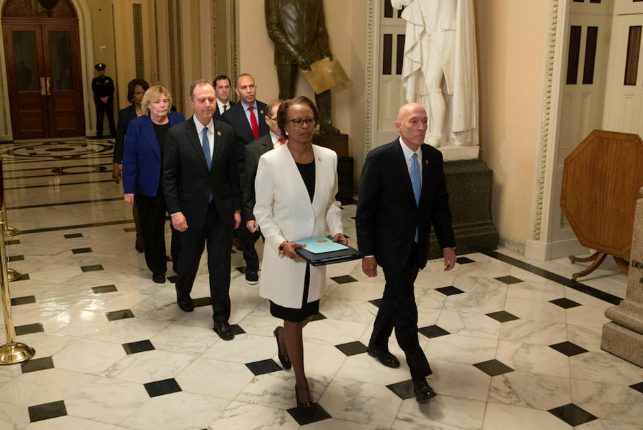 Le dossier de la destitution de Trump est arrivé au Sénat