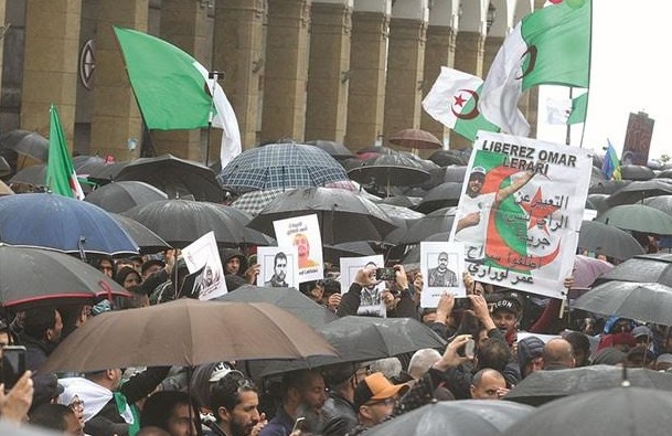 Algérie : face à une situation socio-économique très précaire en ce mois de Ramadan, la riposte du pouvoir est répressive !