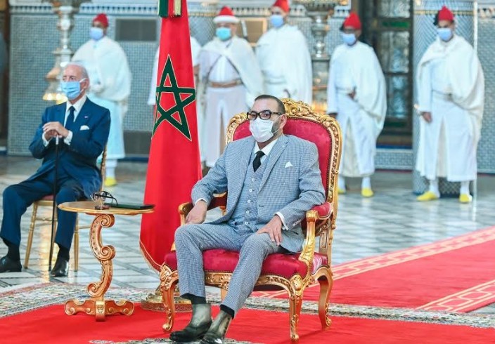 Le Roi Mohammed VI lance le projet de fabrication et de mise en seringue au Maroc du vaccin anti-COVID-19 et autres vaccins