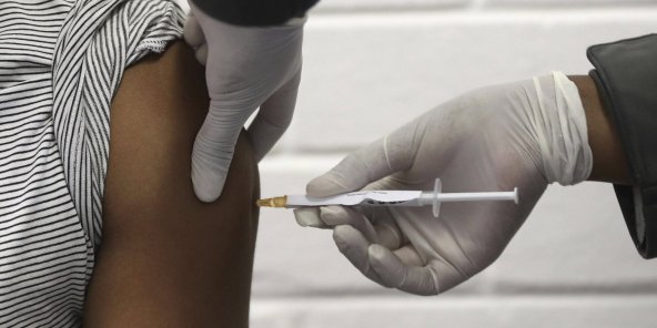 Les pays africains acquièrent 114 millions de doses de vaccin contre la COVID-19(CDC Afrique)
