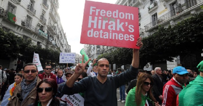 Les experts de l'ONU préoccupés par les arrestations arbitraires et l’usage excessif de la force contre les manifestants du Hirak en Algérie