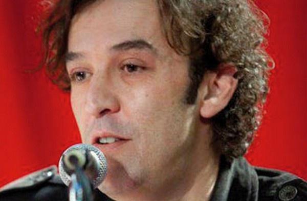 Béjaia : Ali Amrane enflamme l ouverture de la 6eme édition du festival de la chanson Kabyle.