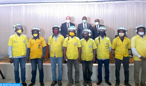 Distribution d’un don de 700 casques homologués offerts par le Maroc au Bénin