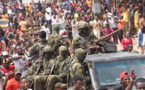 Guinée: des militaires annoncent avoir arrêté le président Alpha Condé et dissous la Constitution