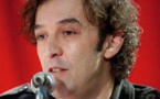 Béjaia : Ali Amrane enflamme l ouverture de la 6eme édition du festival de la chanson Kabyle.