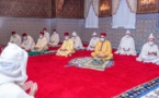 Le Roi Mohammed VI accomplit la prière de l’Aïd Al-Fitr