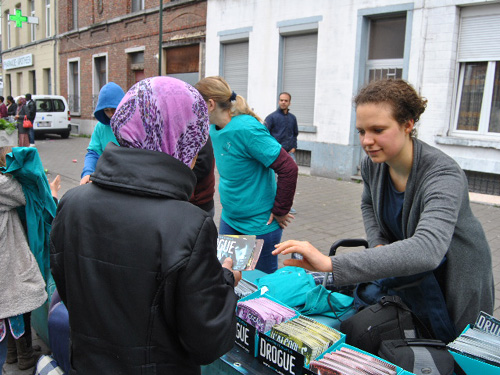 Wanneer de Commissie voor verdovende middelen het belang van het publiek volgt op het vlak van drugs