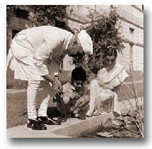 Indira et Sonia Gandhi, une dynastie vouée à la Politique en Inde