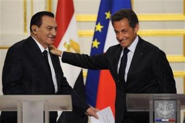 Nicolas Sarkozy et Hosni Moubarak (Photo : Reuters)