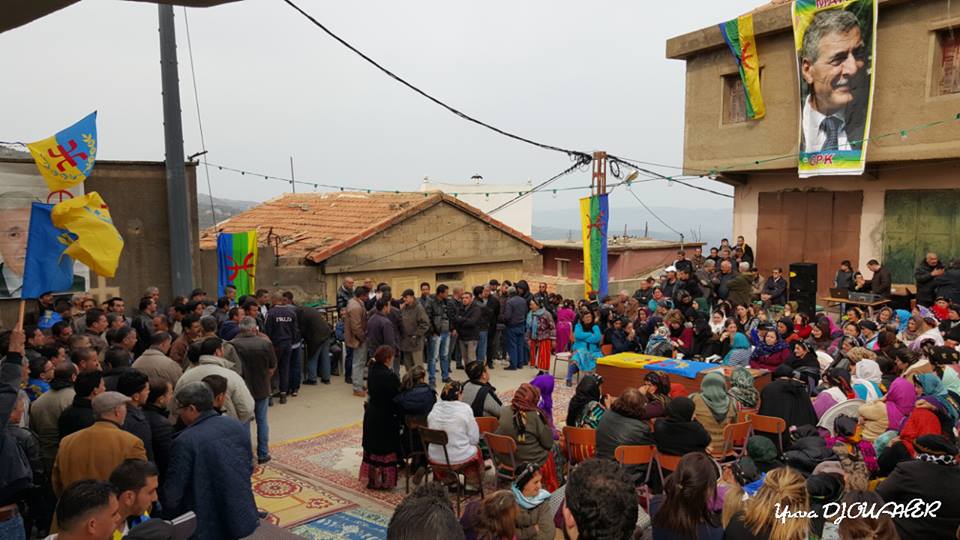 Cérémonie d'adieu des Kabyles à Dda Arezqi Mehenni (PH/SIWEL)