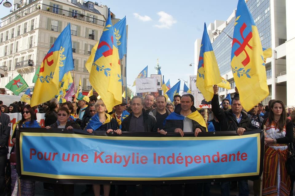 Paris: La Kabylie au défilé traditionnel du 1er mai - 2016 (PH/MAK)