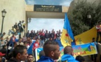 Université de Tuvirett : Une bagarre générale entre les étudiants et la police algérienne qui tente d'empêcher une conférence sur le 20 Avril
