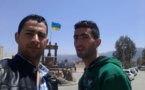 Tazmalt : le maire Smaïl Mira arrache le drapeau Amazigh