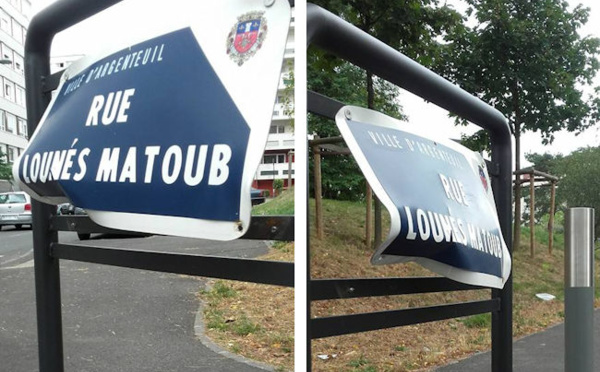 La plaque de la rue Lounès Matoub à Argenteuil vandalisée