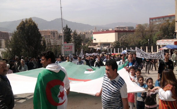 Marche de la CNCD à Tizi-Ouzou : Le RCD réclame le départ de Bouteflika