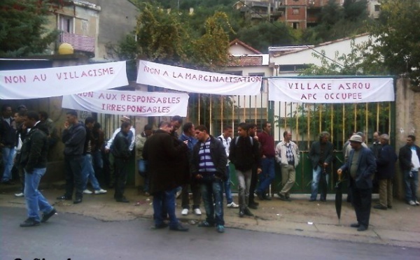 Illiltène : les villageois d’Azrou ferment l’APC et les pouvoirs publics promettent des projets