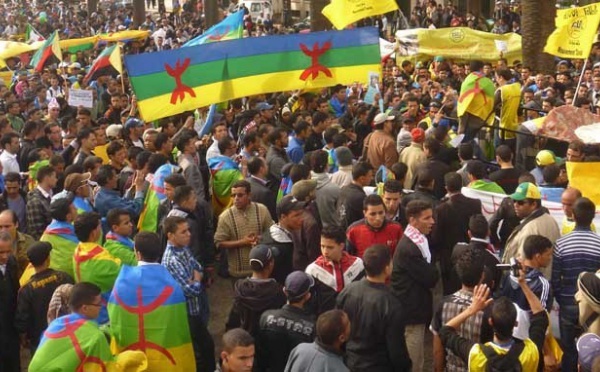 Des milliers de Berbères marocains manifestent à Casablanca pour un « printemps amazigh »