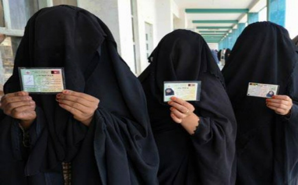 3 saoudiennes voilées refoulées de l'aéroport Roissy-Charles-de-Gaulle
