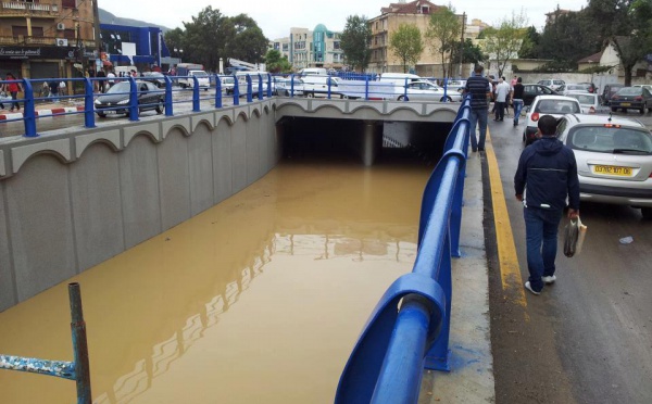 Vgayet : plusieurs routes et trémies fermées à cause de la pluie