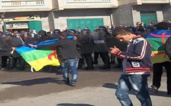 Marches du MAK en Kabylie : le pouvoir algérien joue à la division