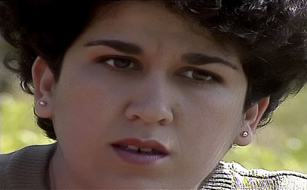Hommage : Nabila Djahnine, une jeune femme kabyle assassinée le 15 février 1995 par des islamistes algériens