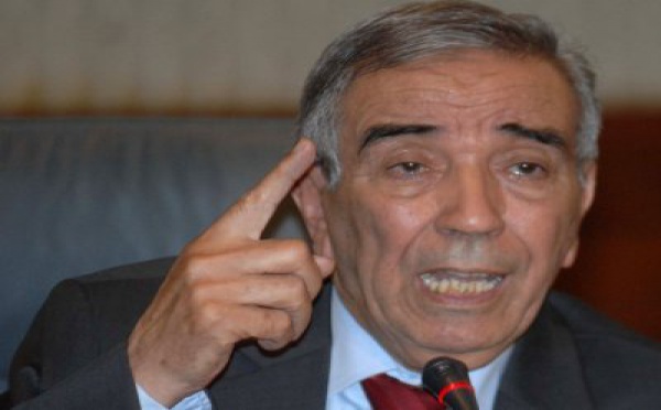 Dahou Ould Kablia: Le vice-président du CMA, Khalid Zirrari « sera interdit de territoire algérien»