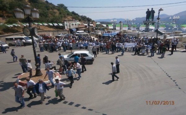 Illilten: Les citoyens du village Tizit marchent sur le chef-lieu de daïra