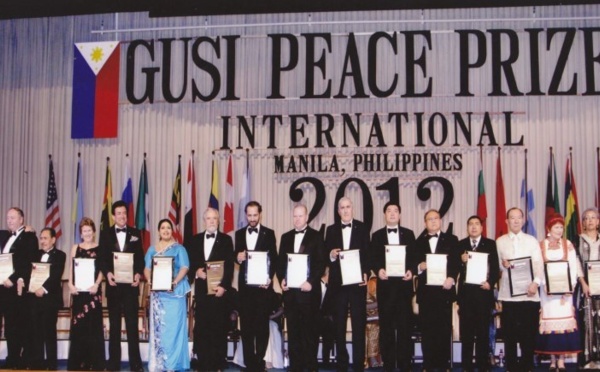 Gusi Peace Prize 2013 décerné à Ferhat Mehenni
