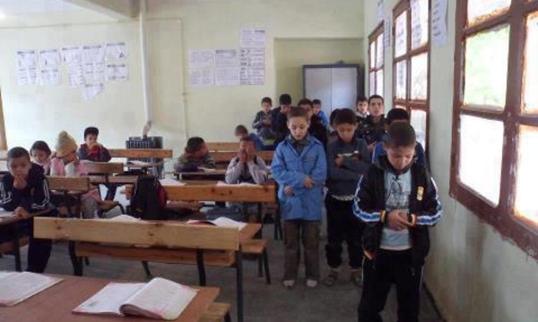 Pour dénoncer le caractère « facultatif » de Tamazight « langue nationale », des étudiants marchent à Tuvirett