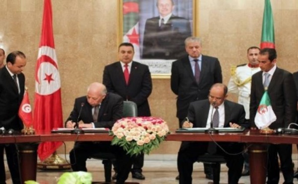 Tunisie/ l’Algérie accorde une aide  de 500 millions de dollars au régime islamiste d’Enahda