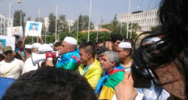 Rassemblement des Kabyles, des Mozabites et des Chawis à Tizi-Wezzu (actualisé minute par minute)