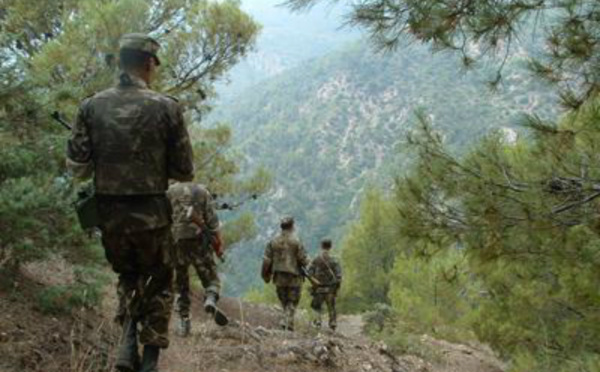 Nouvelle "bavure" militaire algérienne en Kabylie : un chasseur tué et un autre blessé par l'armée algérienne