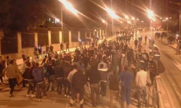 Yennayer : Marche spontanée à Tizi Wezzu juste après minuit