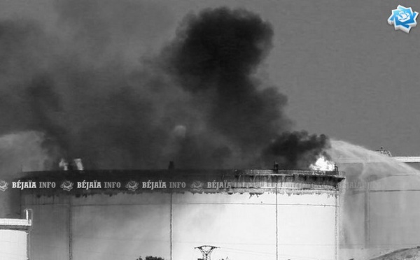 Vgayet : la foudre provoque un incendie dans un bac d'hydrocarbure